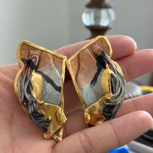 Vintage Amy lacomb 1988 gold and brown earring
